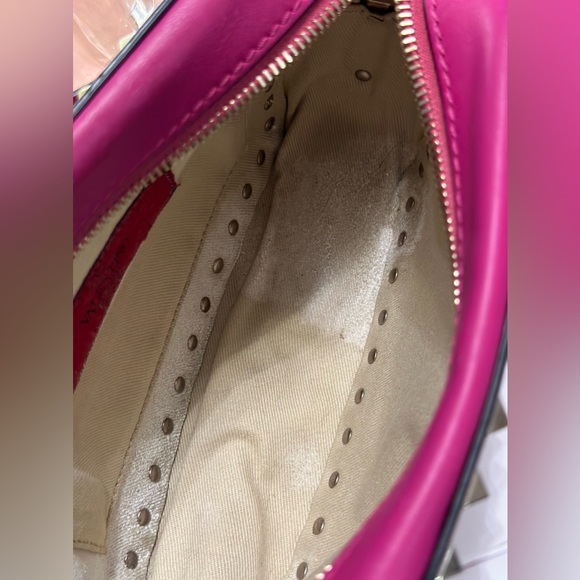 SOLD Pink Valentino Rockstud Crossbody Bag 💗 - Picture 7 of 13